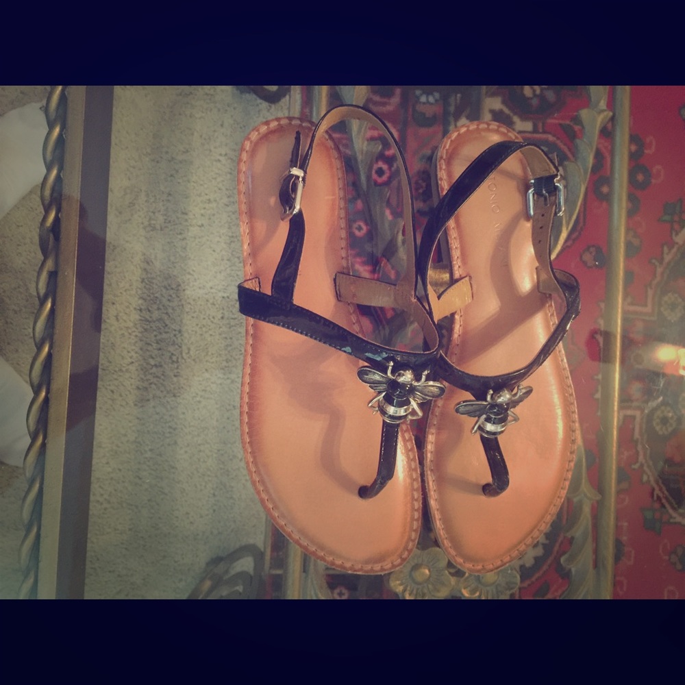 Black leather sandals